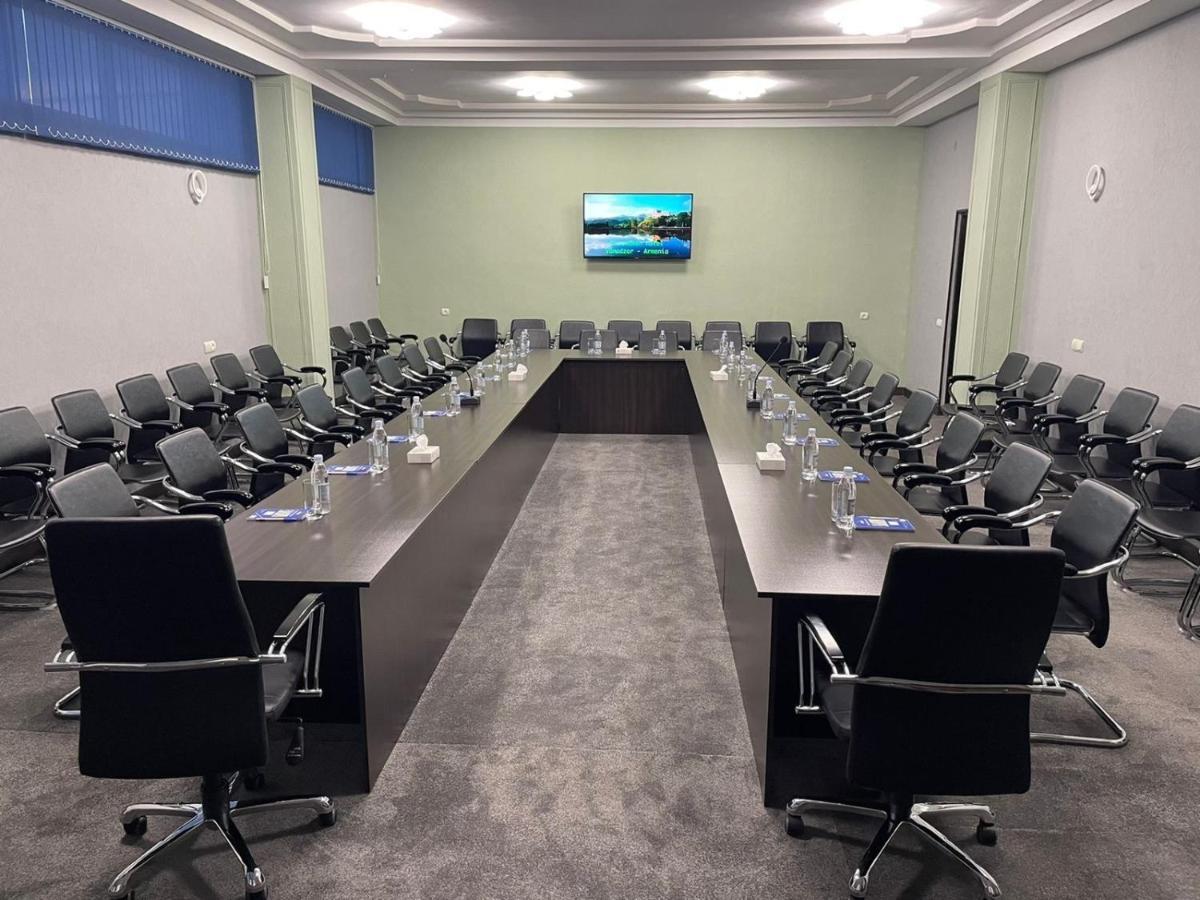 Kirovakan Hotel Wanadzor Zewnętrze zdjęcie